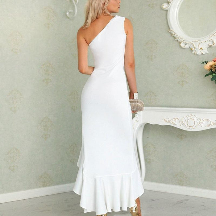 Langes weißes böhmisches romantisches Kleid