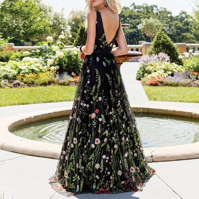 Bohemian Chic Embroidered Flowers Long Dress