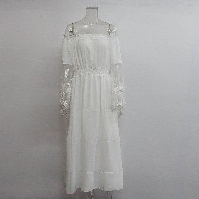 Böhmisches langes weißes Kleid